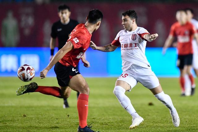 开云体育官网-蓉城跌出前三徐正源不满：比赛态度不如对方球员